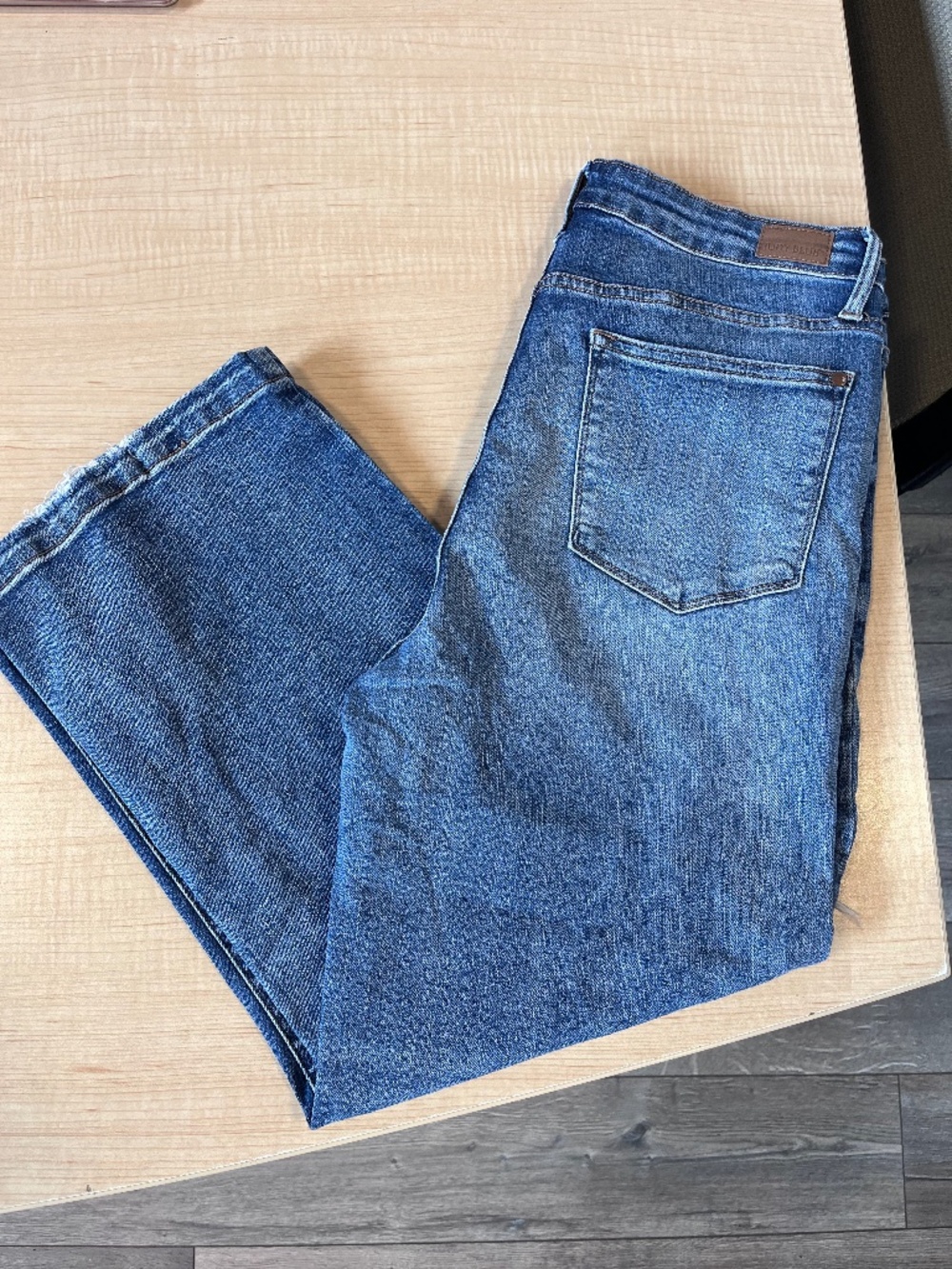 judy blue wide leg cropped jeans